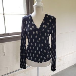 Black printed wrap, long-sleeve shirt